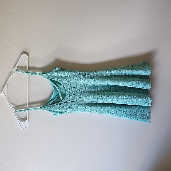 Dress - Picture 4 of 5